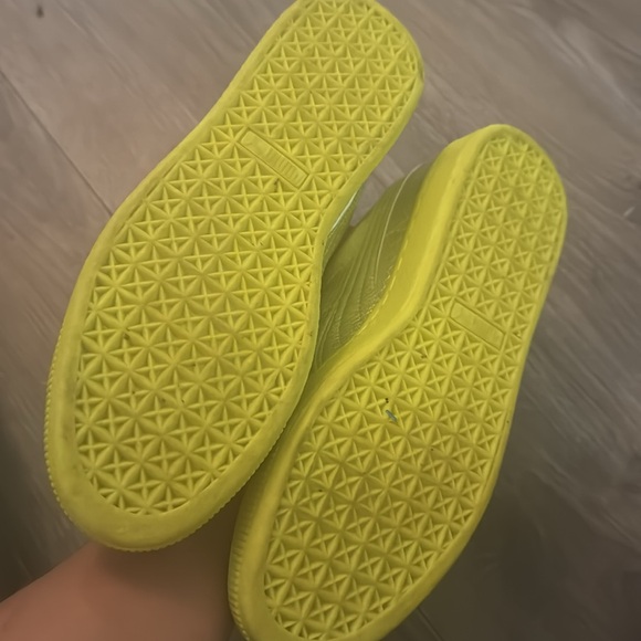 Neon Pumas - Picture 3 of 3